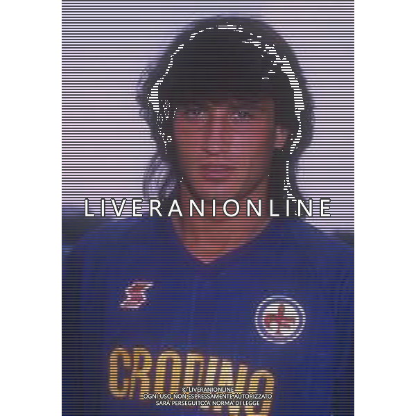 RETROSPETTIVA DAVIDE PELLEGRINI CALCIATORE NELLA FOTO DAVIDE PELLEGRINI CON LA MAGLIA DELLA FIORENTINA CALCIO AG ALDO LIVERANI SAS
