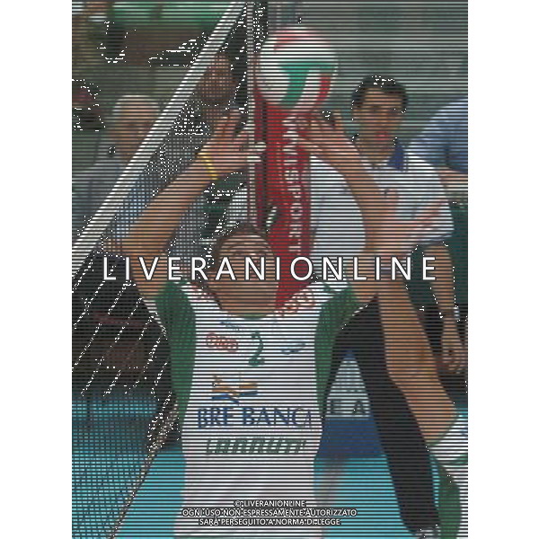CUNEO 08/10/05 CAMPIONATO MASCHILE DI PALLAVOLO SERIE A1 BRE BANCA LANNUTTI CUNEO-SISLEY TREVISO NELLA FOTO COSCIONE MANUEL PH GIGI ARCAINI/AG.ALDO LIVERANI