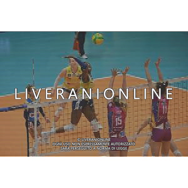 ¬© TVRG Paola Egonu (Conegliano) Vero Volley Monza vs Antonio Carraro Imoco Volley Conegliano CEV Champions League - quarti di finale gara di andata Monza 09-03-2022 Arena di Monza foto Roberto Garavaglia/ag. Aldo Liverani sas/AGENZIA ALDO LIVERANI SAS