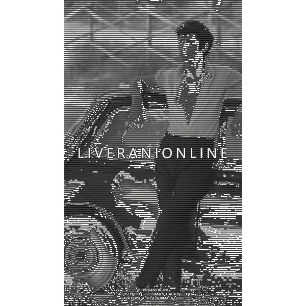 RETROSPETTIVA MASSIMO FARINELLI ATTORE NELLA FOTO MASSIMO FARINELLI A ROMA NELL\'ANNO 1968 AG ALDO LIVERANI SAS