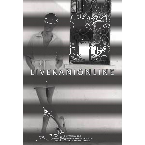 RETROSPETTIVA MASSIMO FARINELLI ATTORE NELLA FOTO MASSIMO FARINELLI A ROMA NELL\'ANNO 1968 AG ALDO LIVERANI SAS