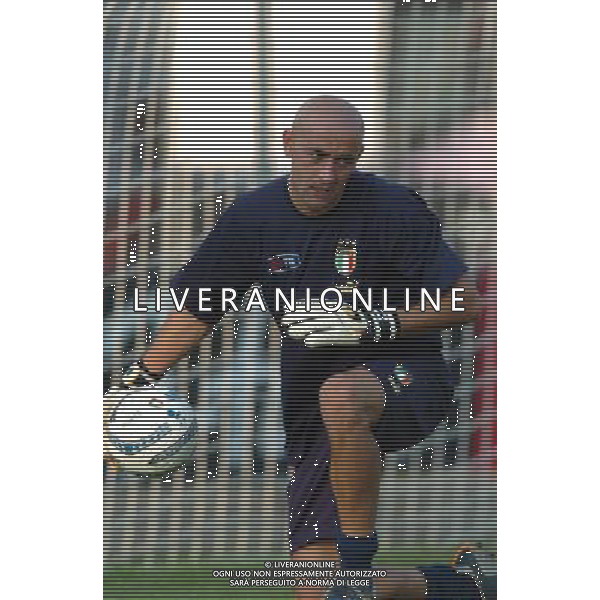 Galatina (Lecce ) 10/10/2005 Allenamento Nazionale Italiana nella foto: Vincenzo Sicignano Foto marco Lezzi / Ag.Aldo liverani