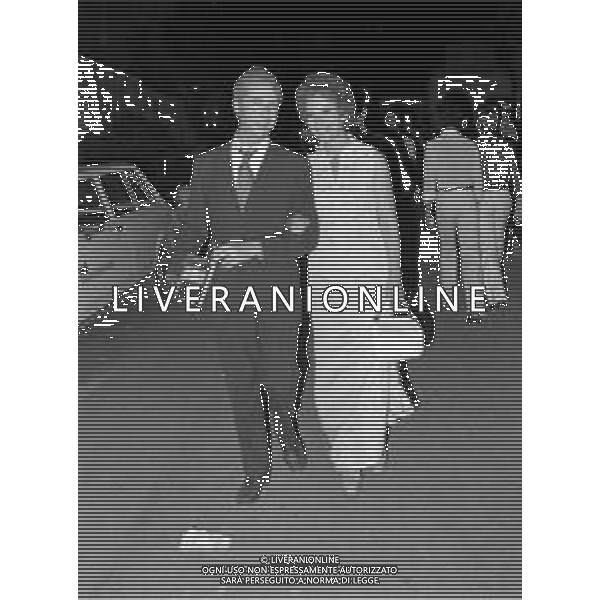 RETROSPETTIVA ROSANNA VAUDETTI ANNUNCIATRICE TELEVISIVA NELLA FOTO CON IL MARITO ANTONIO ALBERTO MORETTI A TAORMINA NEL 1975 ©Archivio Giovanni Liverani/AGENZIA ALDO LIVERANI SAS