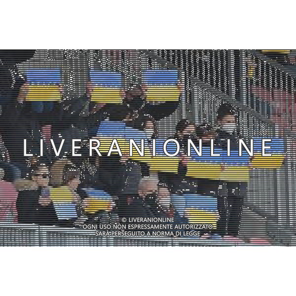 ¬© TVRG messaggio di pace - tifosi con la bandiera dell\'ucraina Milan Women vs Juventus Women Coppa Italia femminile - semifinale gara di andata Milano 12-03-2022 Centro sportivo Peppino Vismara foto Roberto Garavaglia/ag. Aldo Liverani sas/AGENZIA ALDO LIVERANI SAS