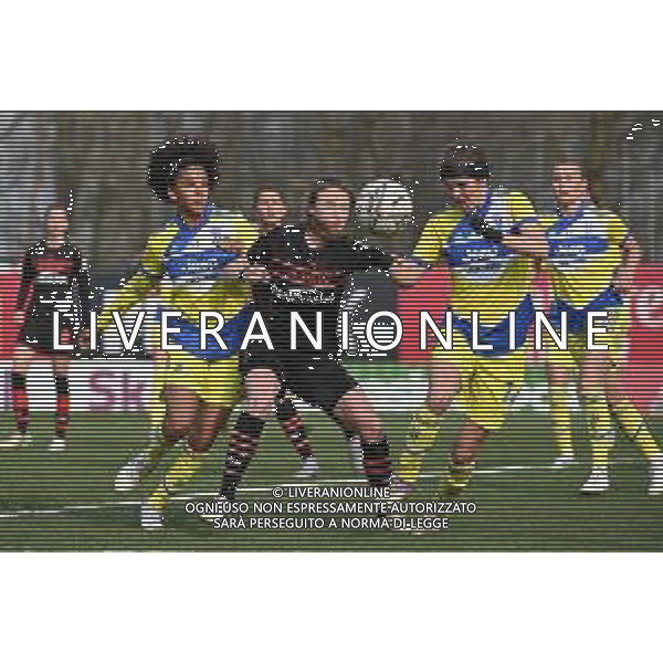 ¬© TVRG Christy Louise Grimshaw (Milan) tra Sara Gama (Juventus) SX e Sofie Junge Pedersen (Juventus) DX Milan Women vs Juventus Women Coppa Italia femminile - semifinale gara di andata Milano 12-03-2022 Centro sportivo Peppino Vismara foto Roberto Garavaglia/ag. Aldo Liverani sas/AGENZIA ALDO LIVERANI SAS