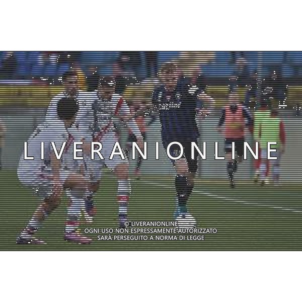 Gabriele Masotti/LMedia - AC Pisa vs US Cremonese - Italian soccer Serie B match 2021/2022 March 13 2022 - Arena Garibaldi Pisa, Italy AC Pisa vs US Cremonese Photo showing: Giuseppe Sibilli (Pisa) hampered by three opponents @Gabriele Masotti/LiveMedia /AGENZIA ALDO LIVERANI SAS