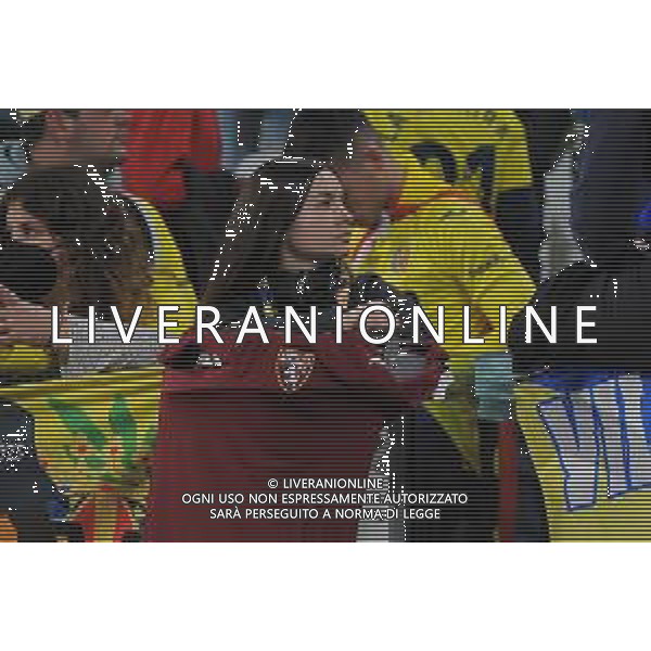 Torino 16.03.2022 Stadio Allianz Stadium ©Alessandro Falzone/Agenzia Aldo Liverani Juventus vs Villareal 8^ di Champions League 2021/2022 Nella foto : TIFOSA VILLAREAL CON MAGLIA DEL TORO ©FALZONE/AGENZIA ALDO LIVERANI SAS