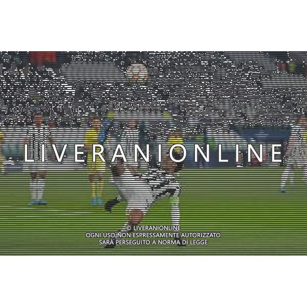 Torino 16.03.2022 Stadio Allianz Stadium ©Alessandro Falzone/Agenzia Aldo Liverani Juventus vs Villareal 8^ di Champions League 2021/2022 Nella foto : CUADRADO JUAN ©FALZONE/AGENZIA ALDO LIVERANI SAS