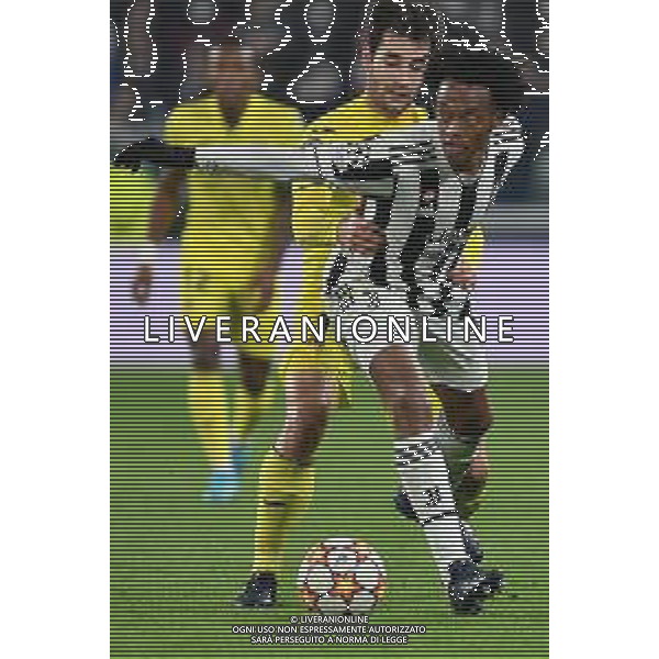 Torino 16.03.2022 Stadio Allianz Stadium ©Alessandro Falzone/Agenzia Aldo Liverani Juventus vs Villareal 8^ di Champions League 2021/2022 Nella foto : Juan Cuadrado-Manu Trigueros