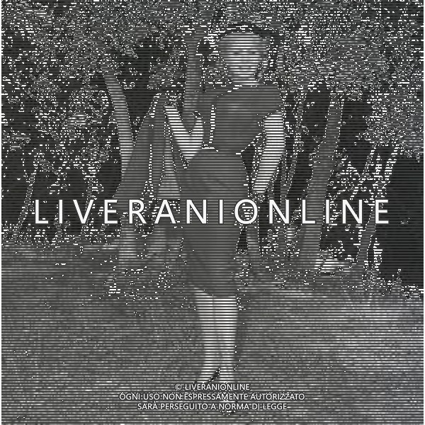 RETROSPETTIVA MARIA GRAZIA BUCCELLA ATTRICE NELLA FOTO MARIA GRAZIA BUCCELLA A ROMA NELL\'ANNO 1957 AG ALDO LIVERANI SAS