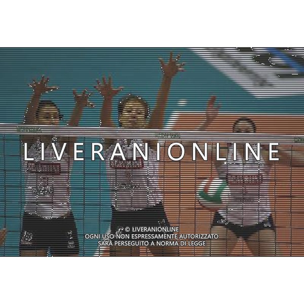 Siena 08/10/2005 Scavolini Pesaro Volley Nella foto: Muro della Scavolini Pesaro.* Ph Gianni Nucci/Agenzia Aldo Liverani