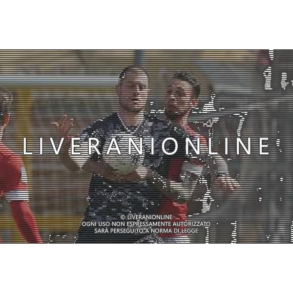 Loris Cerquiglini/LMedia - AC Perugia vs Como 1907 - Italian soccer Serie B match 2021/2022 March 20 2022 - Stadio Renato Curi Perugia, Italy AC Perugia vs Como 1907 Photo showing: cerri alberto (n.27 como 1907) v zanandrea gianmaria (n.32 perugia calcio) @Loris Cerquiglini/LiveMedia /AGENZIA ALDO LIVERANI SAS
