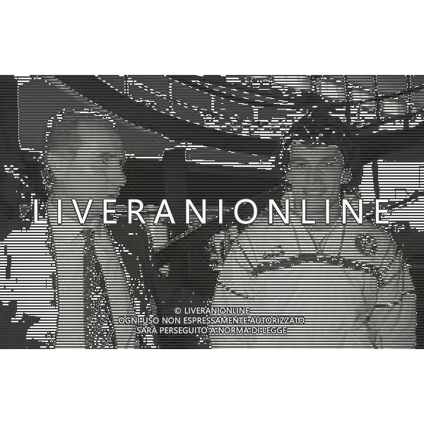 RETROSPETTIVA AZEGLIO VICINI ALLENATORE NAZIONALE ITALIA CALCIO NELLA FOTO AZEGLIO VICINI NELL\'ANNO 1986 CON ROBERTO DONADONI AG ALDO LIVERANI SAS 