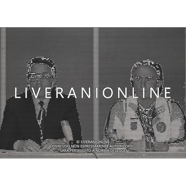 RETROSPETTIVA AZEGLIO VICINI ALLENATORE NAZIONALE ITALIA CALCIO NELLA FOTO AZEGLIO VICINI NELL\'ANNO 1988 CON ANTONIO MATARRESE AG ALDO LIVERANI SAS 