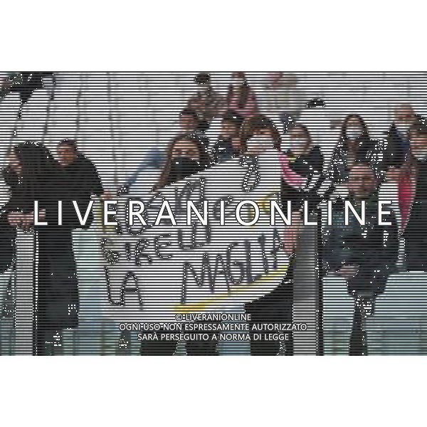 Torino 23.03.2022 Stadio Allianz Stadium ©Manuela Viganti/Agenzia Aldo Liverani Juventus vs Olimpique Lione Quarti di finale Champions League Women\'s 2021/2022 Nella foto: tifosi juventus ©VIGANTI/AGENZIA ALDO LIVERANI SAS