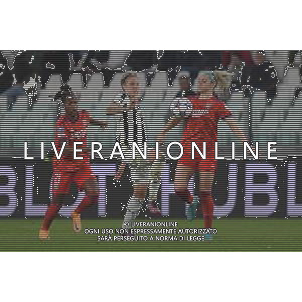 Torino 23.03.2022 Stadio Allianz Stadium ©Manuela Viganti/Agenzia Aldo Liverani Juventus vs Olimpique Lione Quarti di finale Champions League Women\'s 2021/2022 Nella foto: lina hurtig e ellie carpenter ©VIGANTI/AGENZIA ALDO LIVERANI SAS