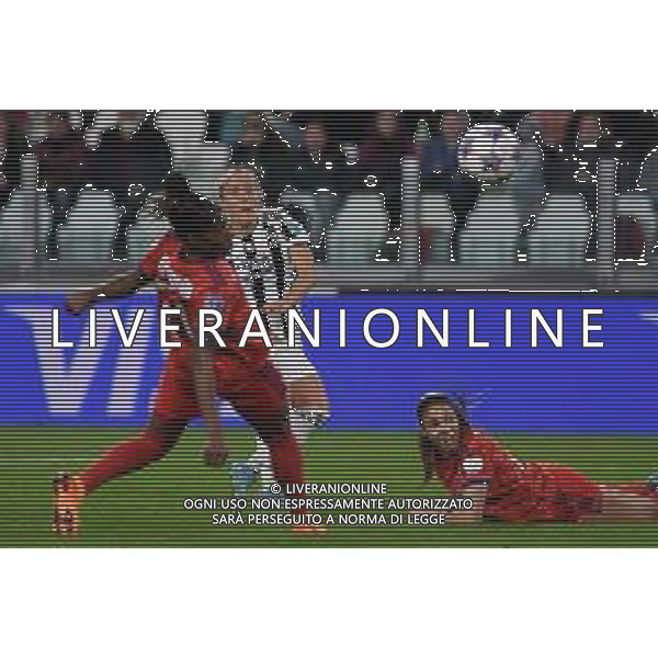 Torino 23.03.2022 Stadio Allianz Stadium ©Manuela Viganti/Agenzia Aldo Liverani Juventus vs Olimpique Lione Quarti di finale Champions League Women\'s 2021/2022 Nella foto: traversa di valentina cernoia ©VIGANTI/AGENZIA ALDO LIVERANI SAS