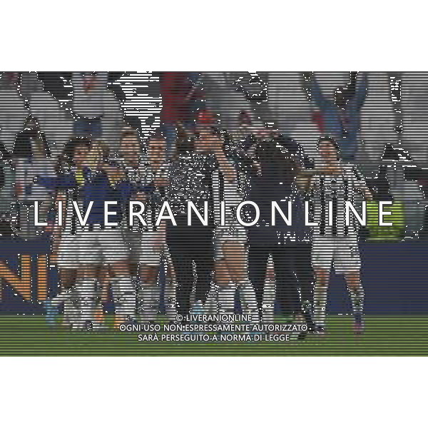 Torino 23.03.2022 Stadio Allianz Stadium ©Manuela Viganti/Agenzia Aldo Liverani Juventus vs Olimpique Lione Quarti di finale Champions League Women\'s 2021/2022 Nella foto: festa juventus a fine gara ©VIGANTI/AGENZIA ALDO LIVERANI SAS