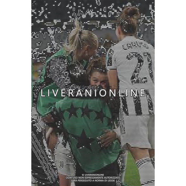 Torino 23.03.2022 Stadio Allianz Stadium ©Manuela Viganti/Agenzia Aldo Liverani Juventus vs Olimpique Lione Quarti di finale Champions League Women\'s 2021/2022 Nella foto: esultanza juventus dopo il gol di cristiana girelli ©VIGANTI/AGENZIA ALDO LIVERANI SAS