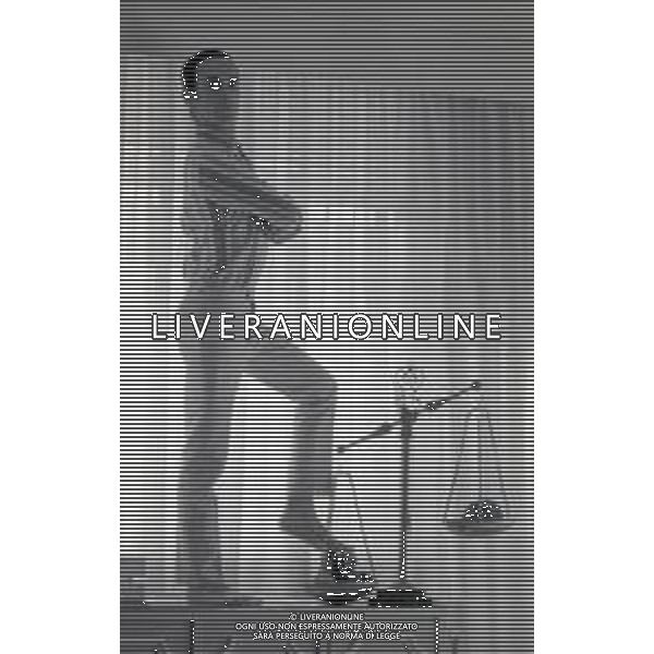 RETROSPETTIVA DON LURIO PSEUDONIMO DI DONALD BENJAMIN LURIO COREOGRAFO-BALLERINO-CANTANTE E ATTORE NELLA FOTO DON LURIO A ROMA NELL\'ANNO 1967 AG ALDO LIVERANI SAS