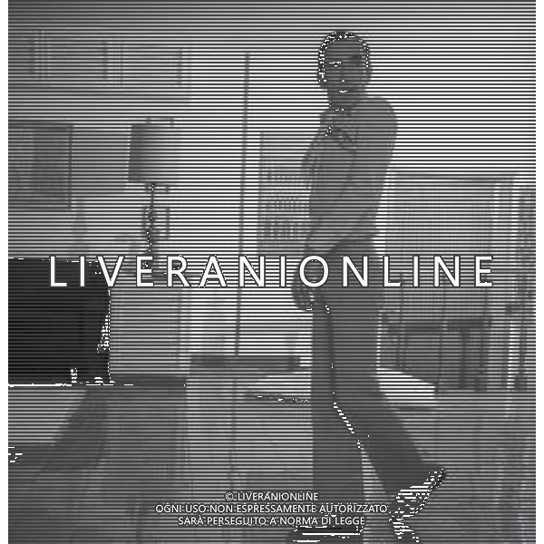 RETROSPETTIVA DON LURIO PSEUDONIMO DI DONALD BENJAMIN LURIO COREOGRAFO-BALLERINO-CANTANTE E ATTORE NELLA FOTO DON LURIO A ROMA NELL\'ANNO 1969 AG ALDO LIVERANI SAS 