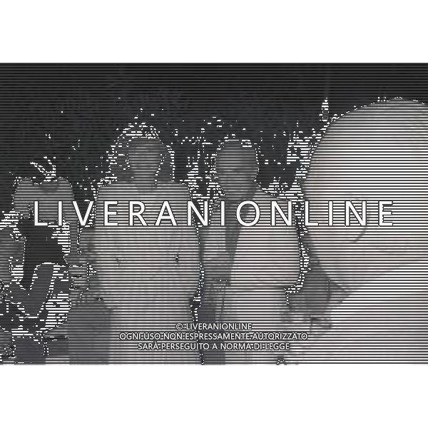 RETROSPETTIVA DON LURIO PSEUDONIMO DI DONALD BENJAMIN LURIO COREOGRAFO-BALLERINO-CANTANTE E ATTORE NELLA FOTO DON LURIO A VENEZIA NELL\'ANNO 1979 CON ANNA BANCROFT AG ALDO LIVERANI SAS 