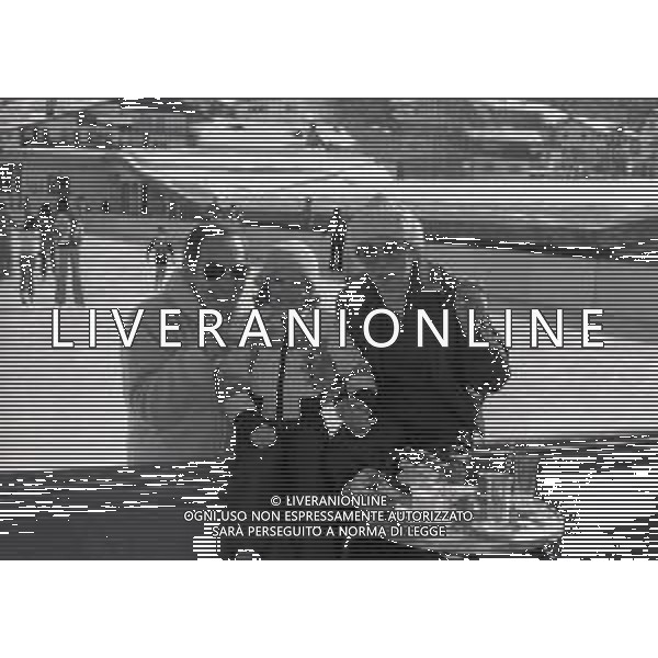 RETROSPETTIVA DON LURIO PSEUDONIMO DI DONALD BENJAMIN LURIO COREOGRAFO-BALLERINO-CANTANTE E ATTORE NELLA FOTO DON LURIO A CORTINA D\'AMPEZZO NELL\'ANNO 1979 CON DELIA SCALA AG ALDO LIVERANI SAS