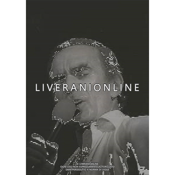 RETROSPETTIVA DON LURIO PSEUDONIMO DI DONALD BENJAMIN LURIO COREOGRAFO-BALLERINO-CANTANTE E ATTORE NELLA FOTO DON LURIO ALLA BUSSOLA DI VIAREGGIO NELL\'ANNO 1980 AG ALDO LIVERANI SAS