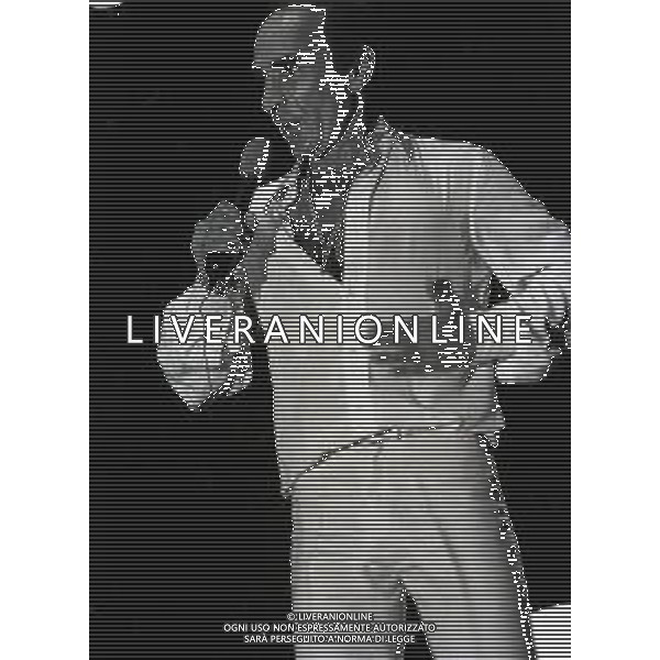 RETROSPETTIVA DON LURIO PSEUDONIMO DI DONALD BENJAMIN LURIO COREOGRAFO-BALLERINO-CANTANTE E ATTORE NELLA FOTO DON LURIO ALLA BUSSOLA DI VIAREGGIO NELL\'ANNO 1980 AG ALDO LIVERANI SAS