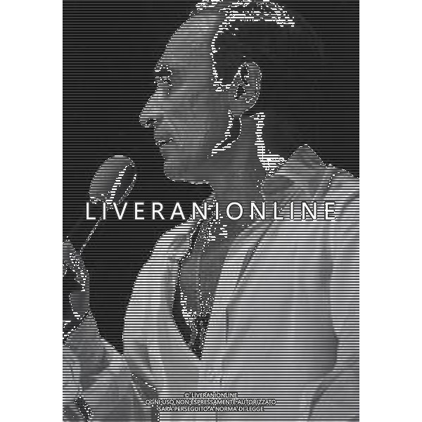 RETROSPETTIVA DON LURIO PSEUDONIMO DI DONALD BENJAMIN LURIO COREOGRAFO-BALLERINO-CANTANTE E ATTORE NELLA FOTO DON LURIO A MILANO NELL\'ANNO 1980 AG ALDO LIVERANI SAS 