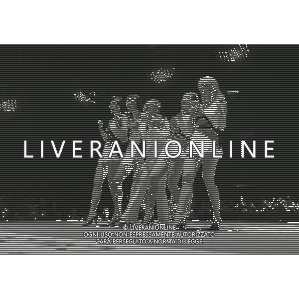 RETROSPETTIVA DON LURIO PSEUDONIMO DI DONALD BENJAMIN LURIO COREOGRAFO-BALLERINO-CANTANTE E ATTORE NELLA FOTO DON LURIO A MILANO NELL\'ANNO 1982 NEL SUO SPETTACOLO ALLA MAIFESTAZIONE CICLISTICA LA SEI GIORNI AG ALDO LIVERANI SAS 