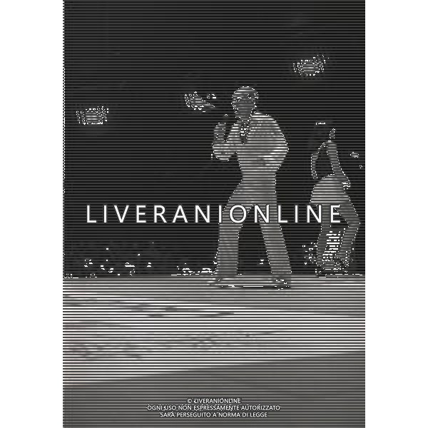 RETROSPETTIVA DON LURIO PSEUDONIMO DI DONALD BENJAMIN LURIO COREOGRAFO-BALLERINO-CANTANTE E ATTORE NELLA FOTO DON LURIO A MILANO NELL\'ANNO 1982 AG ALDO LIVERANI SAS