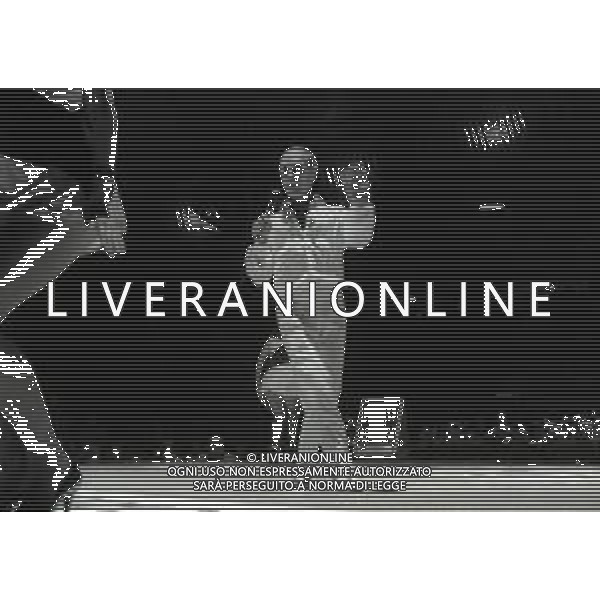 RETROSPETTIVA DON LURIO PSEUDONIMO DI DONALD BENJAMIN LURIO COREOGRAFO-BALLERINO-CANTANTE E ATTORE NELLA FOTO DON LURIO A MILANO NELL\'ANNO 1982 AG ALDO LIVERANI SAS