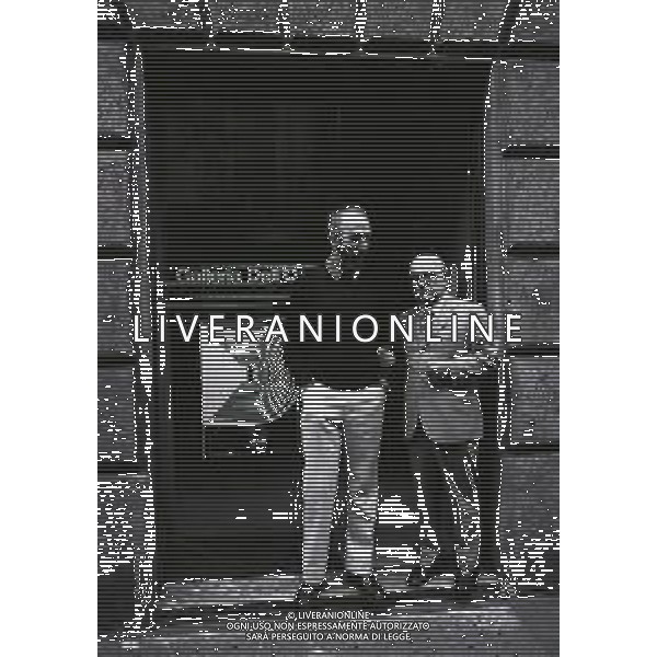 RETROSPETTIVA ALIGI SASSU PITTORE E SCULTORE NELLA FOTO ALIGI SASSU A MILANO NELL\'ANNO 1972 AG ALDO LIVERANI SAS 