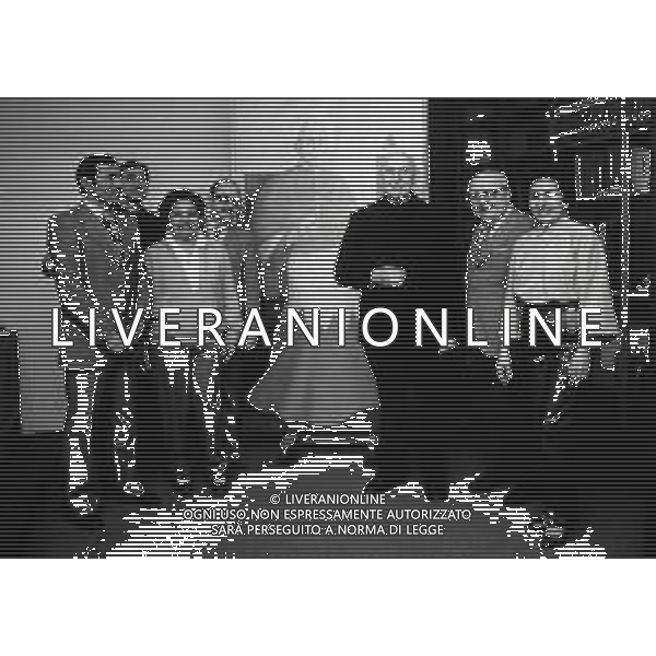 RETROSPETTIVA ALIGI SASSU PITTORE E SCULTORE NELLA FOTO ALIGI SASSU A MILANO NELL\'ANNO 1984 CON LA MOGLIE HELENITA OLIVARES IN VISITA DAL CARDINALE GIOVANNI COLOMBO AG ALDO LIVERANI SAS   