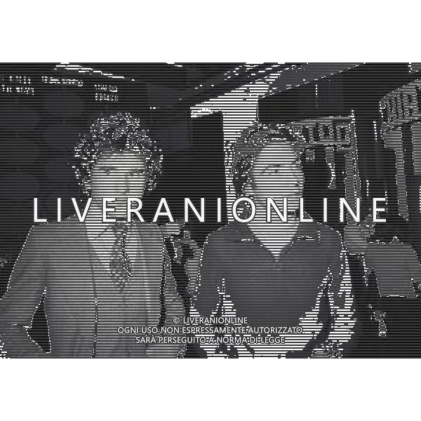 1970-1974 MILANO TRASMISSIONE TELEVISIVA “ RISCHIATUTTO“ NELLA FOTO PAOLO LIMITI AG ALDO LIVERANI SAS