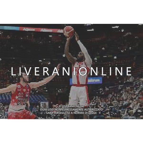 ¬© TVRG Anthony Beane (Varese) e sulla SX Davide Alviti (Milano) AX Armani Exchange Milano vs Openjobmetis Varese Campionato Serie A UnipolSai - 24a giornata regular season Assago (MI) 26-03-2022 Mediolanum Forum foto Roberto Garavaglia/ag. Aldo Liverani sas/AGENZIA ALDO LIVERANI SAS