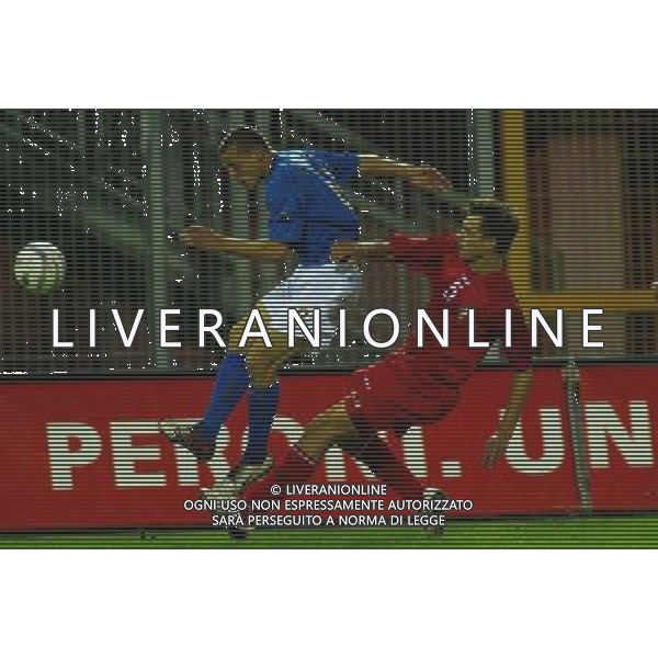 Rieti 11/10/2005 Italia-Moldova Under 21 nella foto: DEFENDI-EPUREANO foto Bellini / Ag.Aldo Liverani