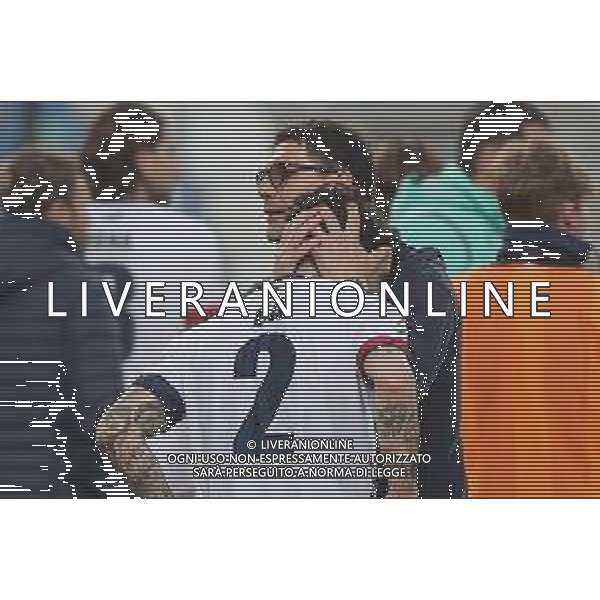 REGGIO EMILIA 27 03 2022 REGGIANA-IMOLESE CALCIO 5-2 SERIE C NELLA FOTO CONSOLAZIONE DELL\'ALLENATORE DELL\'IMOLESE CALCIO GAETANO FONTANA AL SUO GIOCATORE DAMIANO LIA DOPO LA PARTITA PERSA CONTRO LA REGGIANA ©SANNA/AGENZIA ALDO LIVERANI SAS