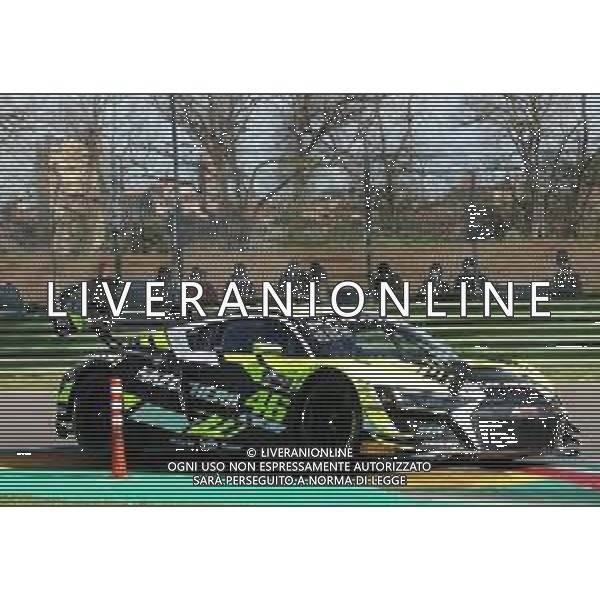 IMOLA 02 04 2022 AUTODROMO ENZO E DINO FERRARI FANATEC GT WORLD CHALLENGE POWERED BY AWS NELLA FOTO VALENTINO ROSSI LA PRIMA USCITA DI UNA GARA UFFICIALE SULLE QUATRO RUOTE FOTO GIANNI SANNA-AG ALDO LIVERANI SAS