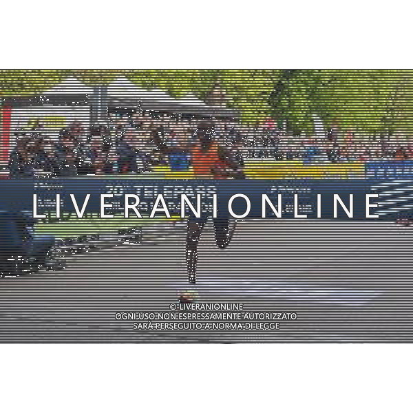 Savino Paolella/LMedia - Milano Marathon 2022 - Marathon April 03 2022 - Milano Milano, Italy Milano Marathon 2022 Photo showing: Kipruto wins the Milano Marathon 2022 with 2:05:05 @Savino Paolella/LiveMedia