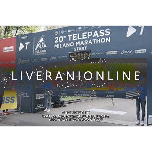 Savino Paolella/LMedia - Milano Marathon 2022 - Marathon April 03 2022 - Milano Milano, Italy Milano Marathon 2022 Photo showing: Kipruto wins the Milano Marathon 2022 with 2:05:05 @Savino Paolella/LiveMedia
