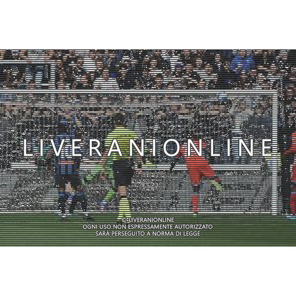Marten de Roon (Atalanta) segna il gol dell\'1 a 2 Atalanta vs Napoli Campionato Serie A TIM - 31a giornata Bergamo 03-04-2022 Gewiss Stadium - Stadio Atleti Azzurri d\'Italia foto Roberto Garavaglia/ag. Aldo Liverani sas