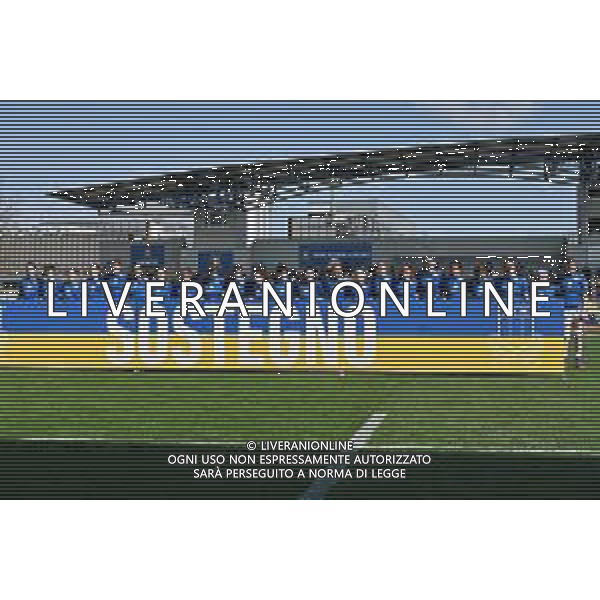 Alessio Tarpini/LMedia - Women Six Nations 2022 - Italy vs England - Rugby Six Nations match April 03 2022 - Sergio Lanfranchi stadium Parma, Italy Women Six Nations 2022 - Italy vs England Photo showing: italy during national anthem @Alessio Tarpini/LiveMedia AG ALDO LIVERANI SAS