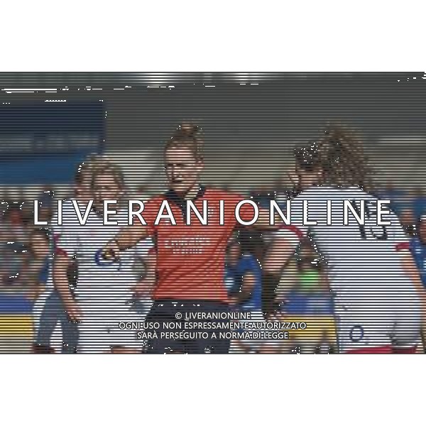 Alessio Tarpini/LMedia - Women Six Nations 2022 - Italy vs England - Rugby Six Nations match April 03 2022 - Sergio Lanfranchi stadium Parma, Italy Women Six Nations 2022 - Italy vs England Photo showing: referee hollie davidson @Alessio Tarpini/LiveMedia AG ALDO LIVERANI SAS