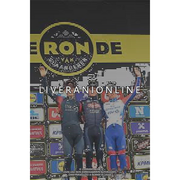03-04-2022 Tour Des Flandres; 2022, Alpecin - Fenix; 2022, Ineos - Grenadiers; 2022, Groupama - Fdj; Van Der Poel, Mathieu; Van Baarle, Dylan; Madouas, Valentin; Oudenaarde; FOTO STEFANO SIROTTI-AG ALDO LIVERANI SAS