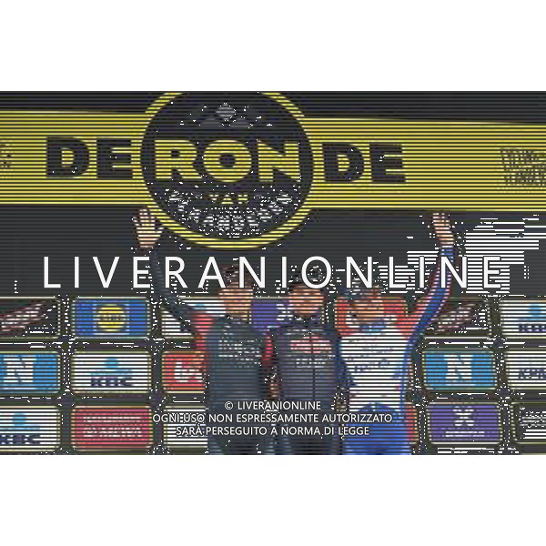 03-04-2022 Tour Des Flandres; 2022, Alpecin - Fenix; 2022, Ineos - Grenadiers; 2022, Groupama - Fdj; Van Der Poel, Mathieu; Van Baarle, Dylan; Madouas, Valentin; Oudenaarde; FOTO STEFANO SIROTTI-AG ALDO LIVERANI SAS
