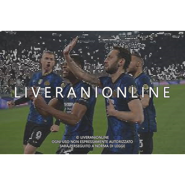Torino 03.04.2022 Stadio Allianz Stadium ©Alessandro Falzone/Agenzia Aldo Liverani Juventus vs Inter Serie A Tim 2021/2022 Nella foto : ESULTANZA GOL DI HAKAN CALHANOGLU