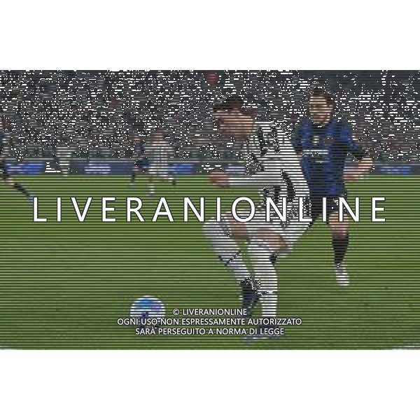 Torino 03.04.2022 Stadio Allianz Stadium ©Alessandro Falzone/Agenzia Aldo Liverani Juventus vs Inter Serie A Tim 2021/2022 Nella foto : Dusan Vlahovic-Matteo Darmian