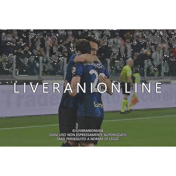 Torino 03.04.2022 Stadio Allianz Stadium ©Alessandro Falzone/Agenzia Aldo Liverani Juventus vs Inter Serie A Tim 2021/2022 Nella foto : Esultanza gol di Hakan Calhanoglu